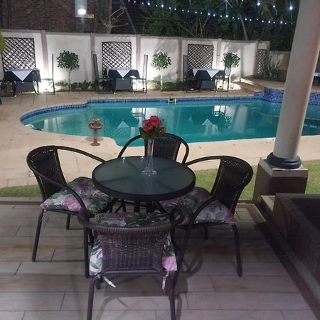 The Giraffe Room At Frederick'S Place Pretoria-Noord Extérieur photo