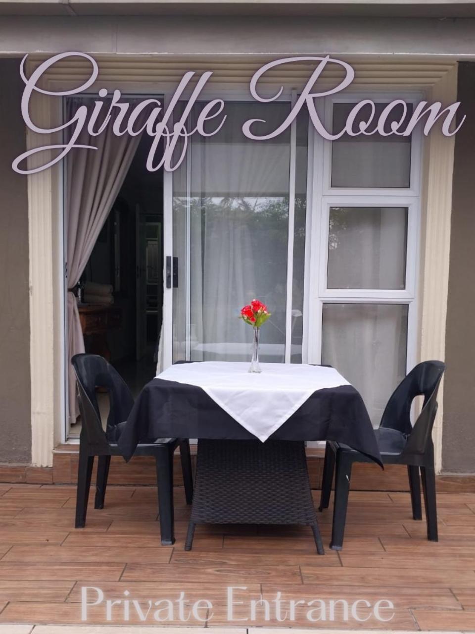 The Giraffe Room At Frederick'S Place Pretoria-Noord Extérieur photo